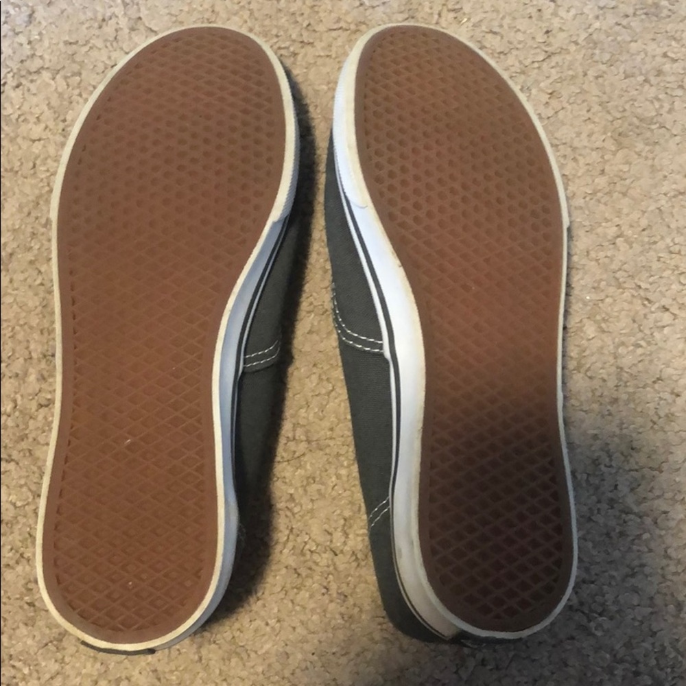 Vans - Picture 2 of 2
